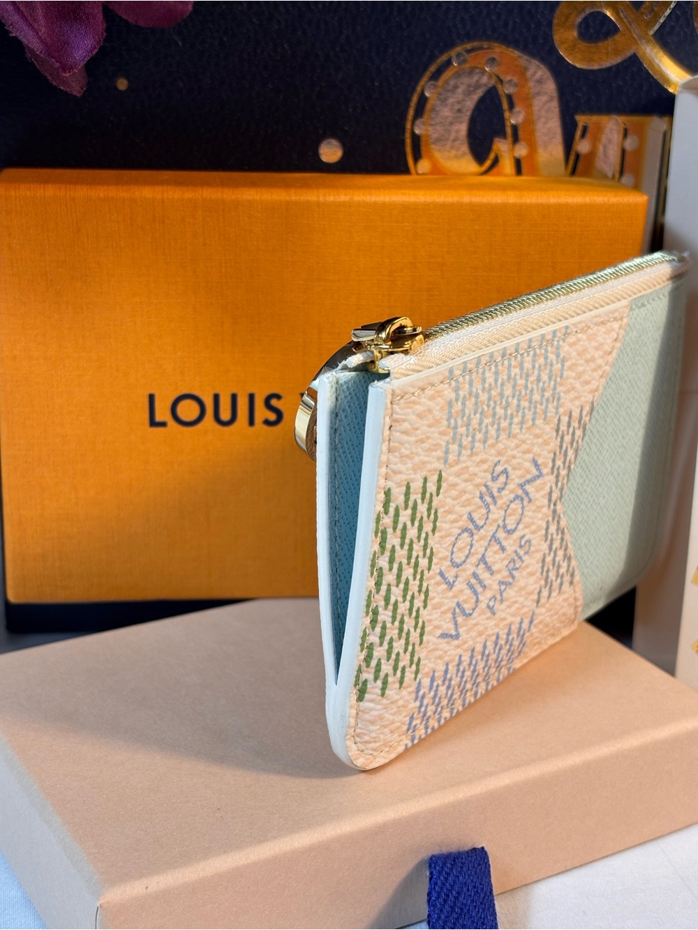 Louis Vuitton Romy Damierlicious - Picture 8 of 11